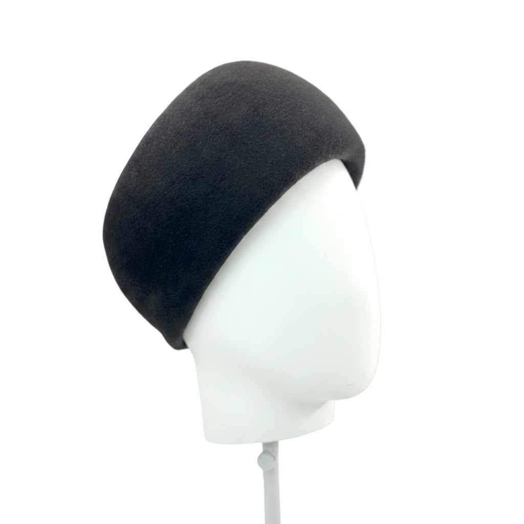 Anthracite deep pillbox hat, side view, Maria Monica London
